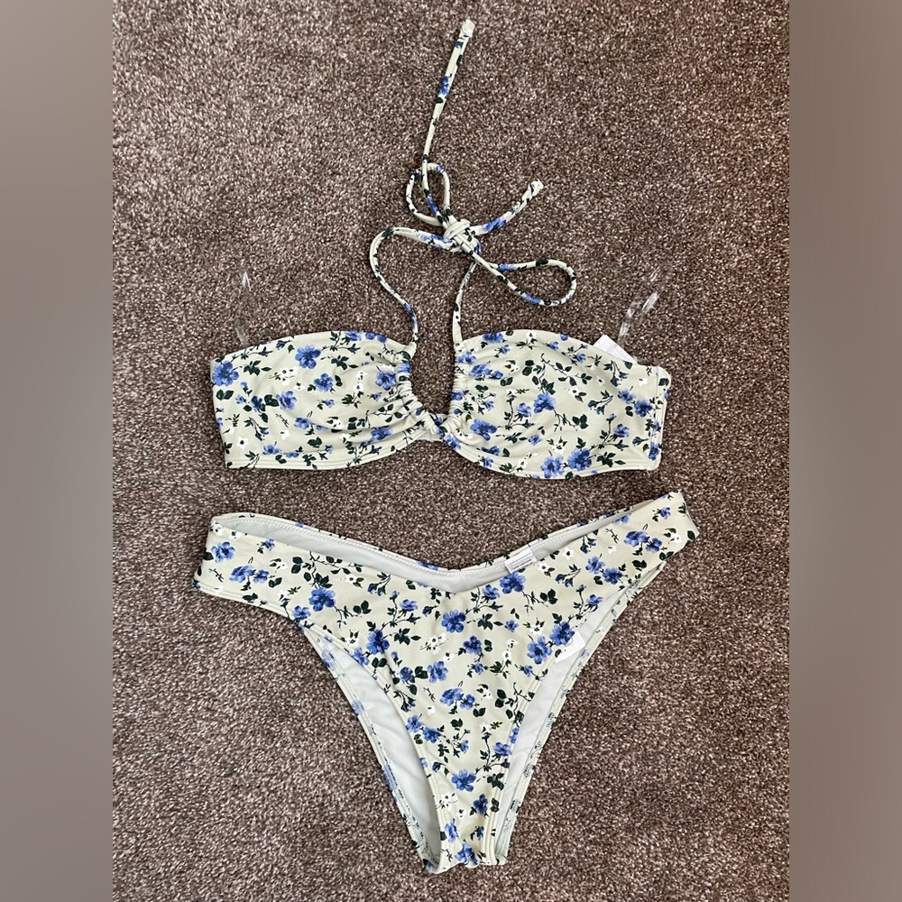 Abercrombie bathing suit. Like new only worn once